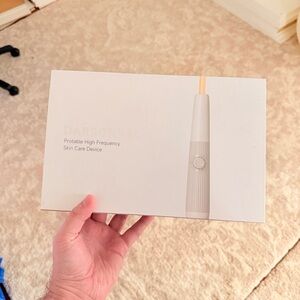 Darsonval High Frequency Skin Care Device Electric Plastic Glass White